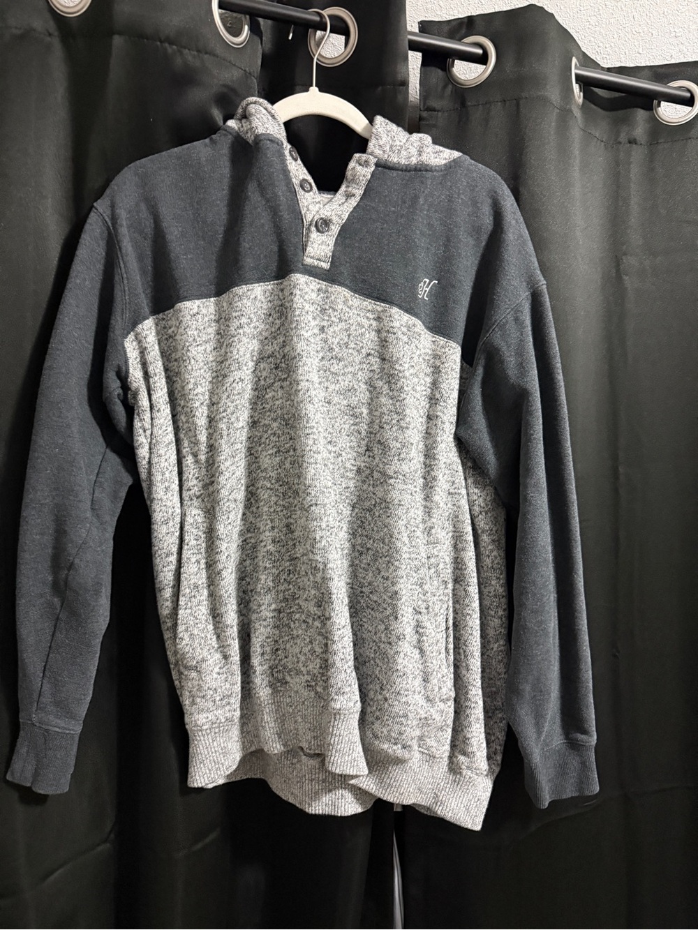 Hooey Men's Two-Tone Gray & Charcoal Henley Hoodie